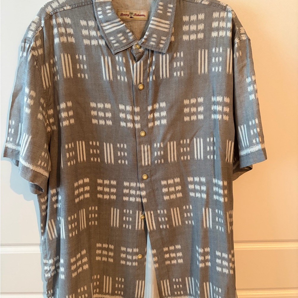 Tommy Bahama Blue and White Patterned Shirt
